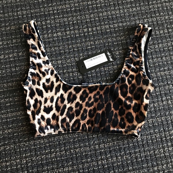 Nasty Gal Leopard Print Crop Top - Picture 1 of 4